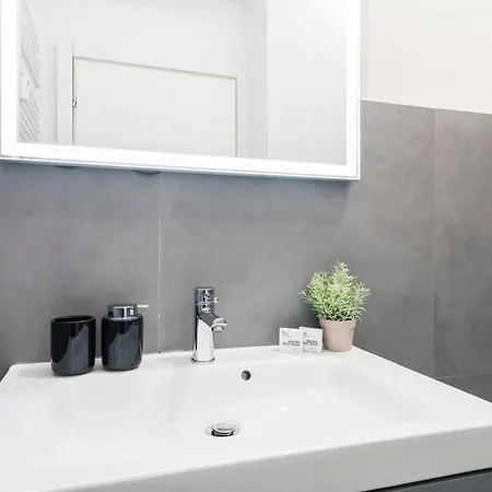 114 - Amazing Flat Fully Furnished In P.Ta Romana Milan Exterior photo